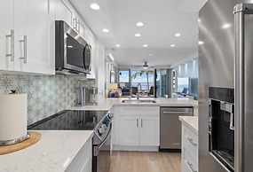 Royal Mauian, #511 2 Bedroom Condo by RedAwning