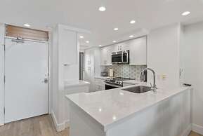 Royal Mauian, #511 2 Bedroom Condo by RedAwning