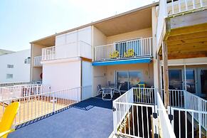 Sea Edge 3 3 Bedroom Townhouse by RedAwning