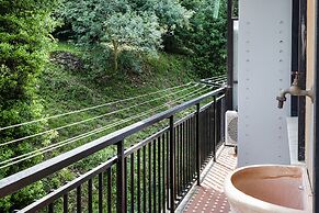 Bright Shelley Apartment by Wonderful Italy