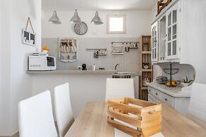 Villetta Emanuela by Wonderful Italy