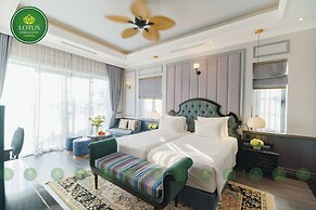 Lotus Hotel - Vuon vua