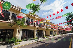 Lotus Hotel - Vuon vua