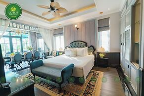 Lotus Hotel - Vuon vua