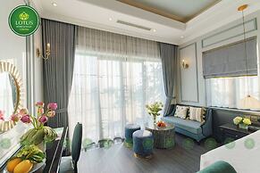 Lotus Hotel - Vuon vua