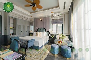 Lotus Hotel - Vuon vua