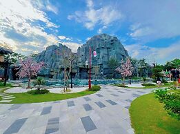 Lotus Hotel - Vuon vua