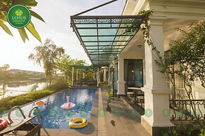 Lotus Hotel - Vuon vua
