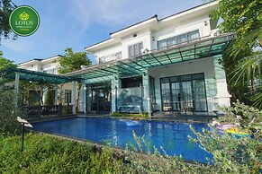Lotus Hotel - Vuon vua