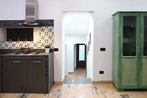 Modern Apartment at Piazza del Gesu'