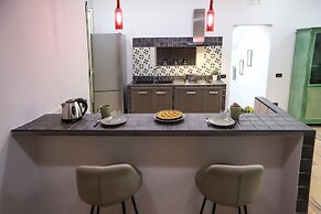 Modern Apartment at Piazza del Gesu'