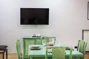 Modern Apartment at Piazza del Gesu'