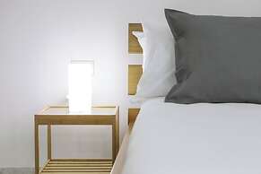 Modern Apartment at Piazza del Gesu'