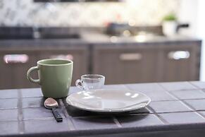 Modern Apartment at Piazza del Gesu'