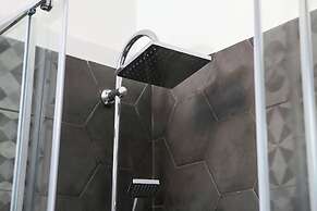 Modern Apartment at Piazza del Gesu'