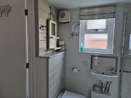 Flower Garden Studio in Sheringham- Cycle Friendly