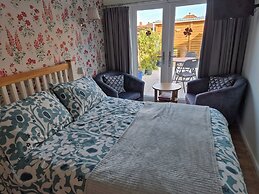 Flower Garden Studio in Sheringham- Cycle Friendly