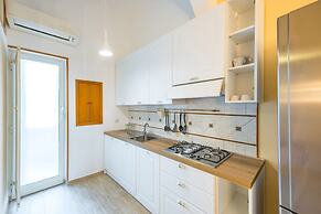 Smooth Vibes at Chiaia by Napoliapartments