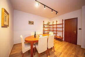 Blloku Unique Apartments 3