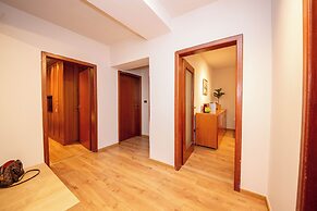 Blloku Unique Apartments 3