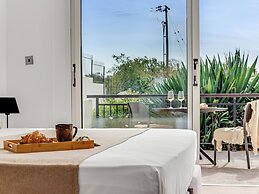 Sanders Seaview Paphos