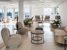 Sanders Seaview Paphos