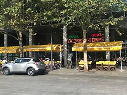 1BR Paris 10th Gare du Nord Stade France