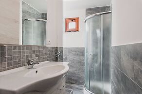 Modern duplex with balcony