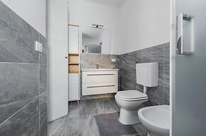 Modern duplex with balcony