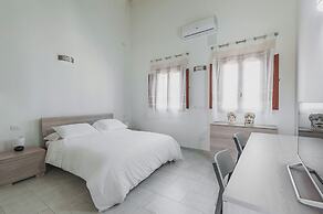 Modern duplex with balcony