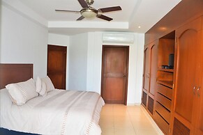 New Green Bay I Condos Golf View