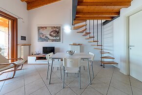 Le Olive 8-4 Apartment