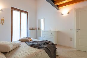 Le Olive 8-4 Apartment