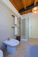 Le Olive 8-4 Apartment