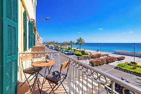 Appartamento fronte mare a Ospedaletti