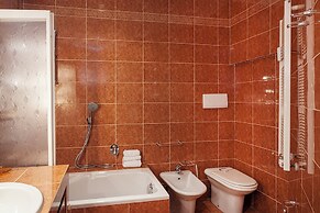 La finestra sul cortile di Via Roma