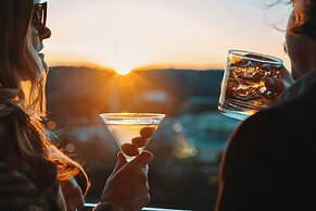 Hotel Indigo Huntsville - Midcity by IHG