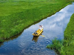 Hotel Indigo Lugu Lake by IHG