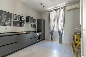 Dante Design Apartment - Wonderful Italy