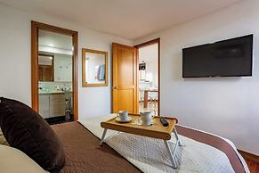 Edificio Alcazar de Oviedo BY Host Medellin