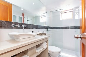 Edificio Alcazar de Oviedo BY Host Medellin