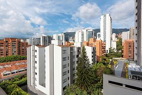 Edificio Alcazar de Oviedo BY Host Medellin