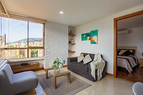 Edificio Alcazar de Oviedo BY Host Medellin