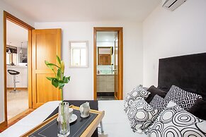 Edificio Alcazar de Oviedo BY Host Medellin