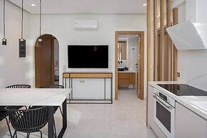 Adore White Natural Retreat by Estia