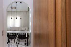 Adore White Natural Retreat by Estia