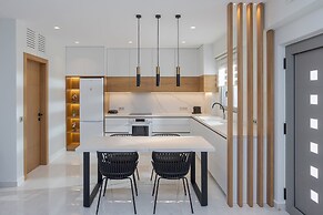 Adore Gold Natural Retreat by Estia