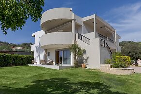 Adore Gold Natural Retreat by Estia