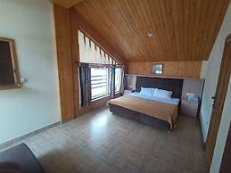 Goroomgo Daddy's Manali