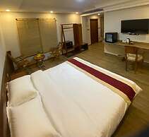 Munal & Mayur Medical Wellness Retreat